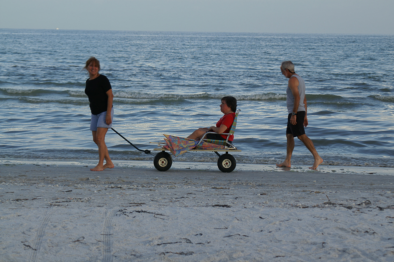 Jane, Robyn and Del on a stroll